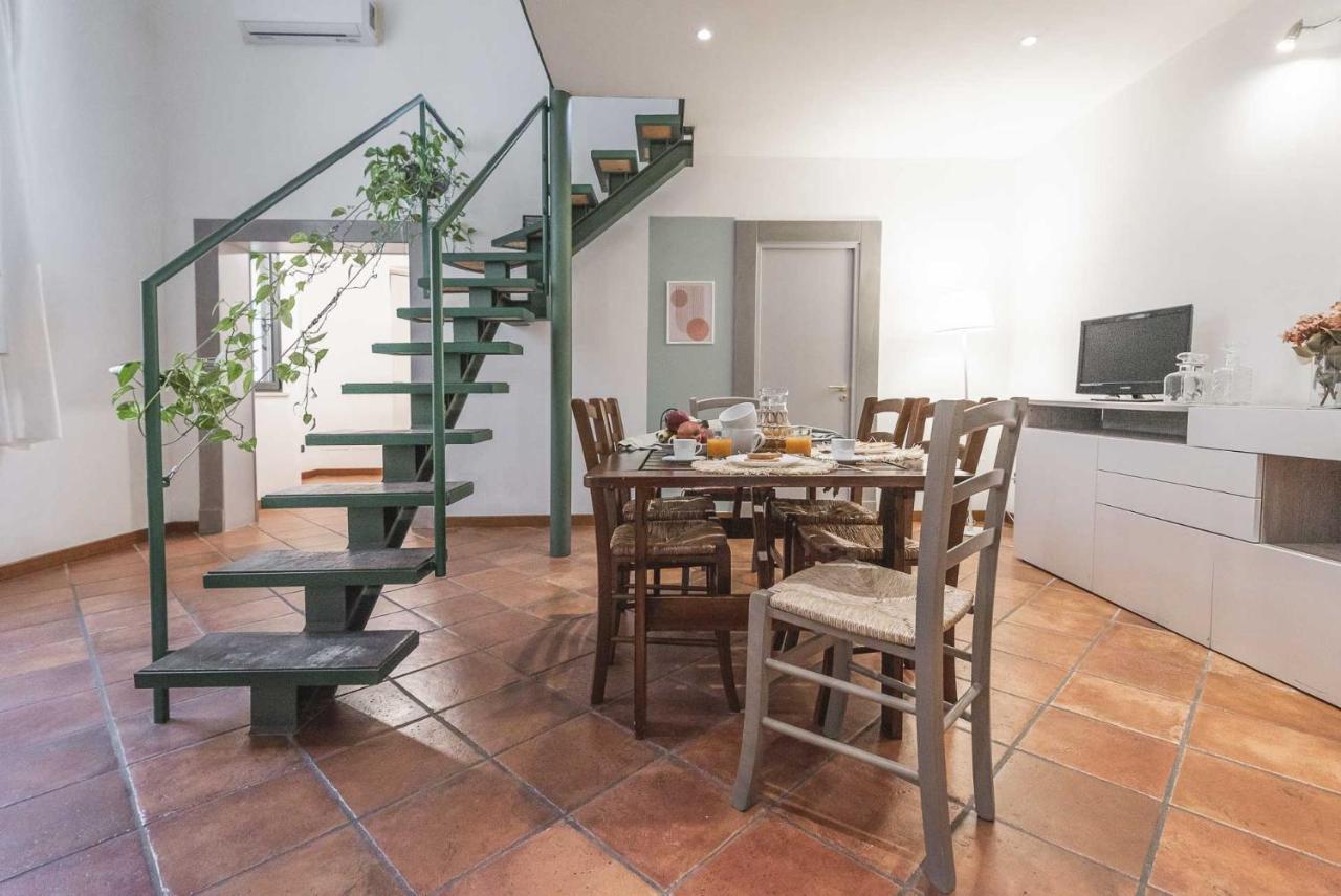 Terzo Campanello - Terrazza Nel Centro Storico Apartamento Lecce Exterior foto